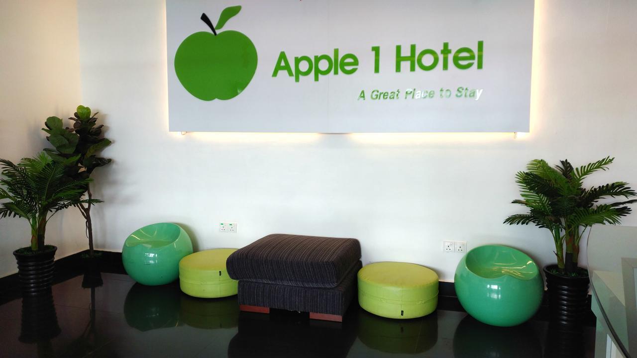 Apple 1 Hotel Budget Gelugor Exterior foto